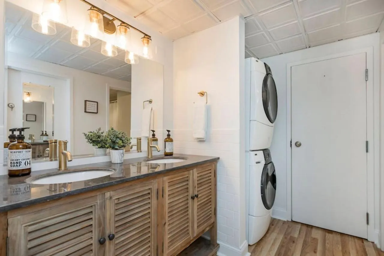 Music City Holiday 2 Bedroom 5 Beds Pool Parking ナッシュビル 0*,