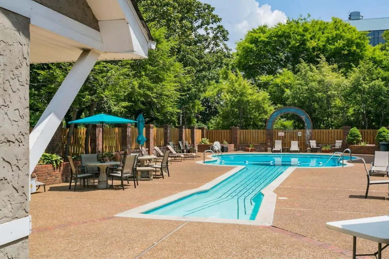 Music City Holiday 2 Bedroom 5 Beds Pool Parking ナッシュビル 別荘