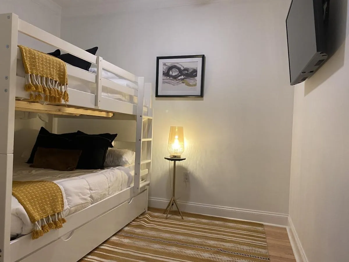 別荘 Music City Holiday 2 Bedroom 5 Beds Pool Parking ナッシュビル