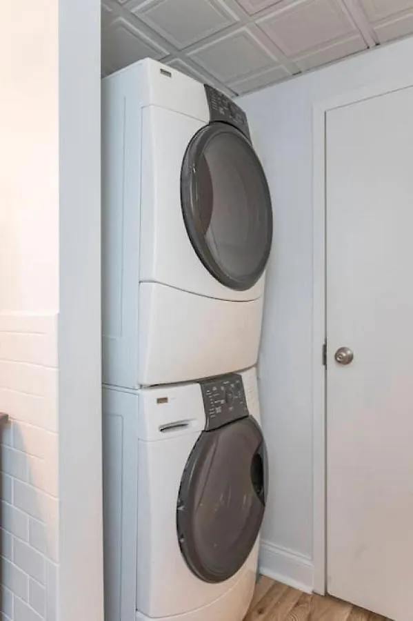 Music City Holiday 2 Bedroom 5 Beds Pool Parking ナッシュビル 別荘